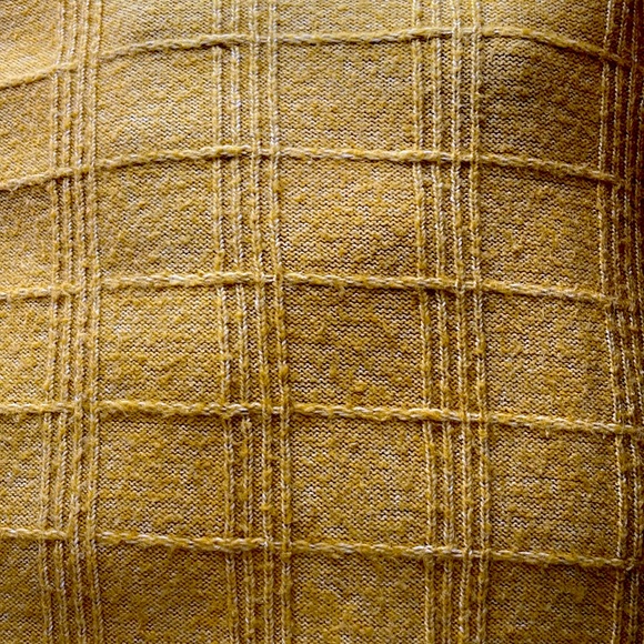 cabi #4039 stitch mix sweater. Citrine color - Picture 5 of 7
